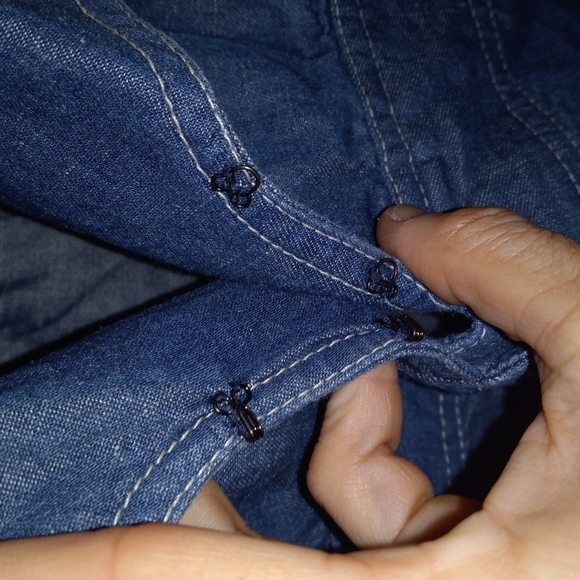 Nanette Lepore sz 6 Denim capsleeved top NWOT - Picture 4 of 5